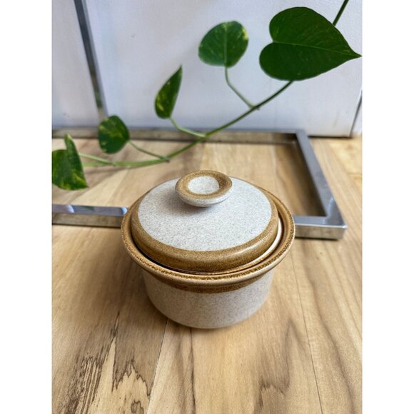 Mikasa Stone Manor Covered Dish with Lid - Picture 1 of 7